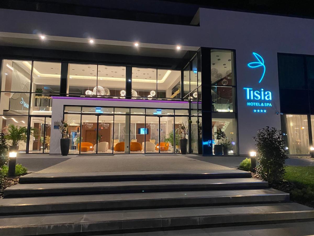 Tisia Hotel & Spa Tiszaújváros Exteriör bild
